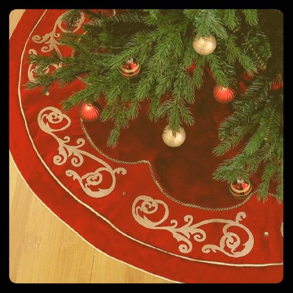 Teresa's Collections 48" Tree Skirt